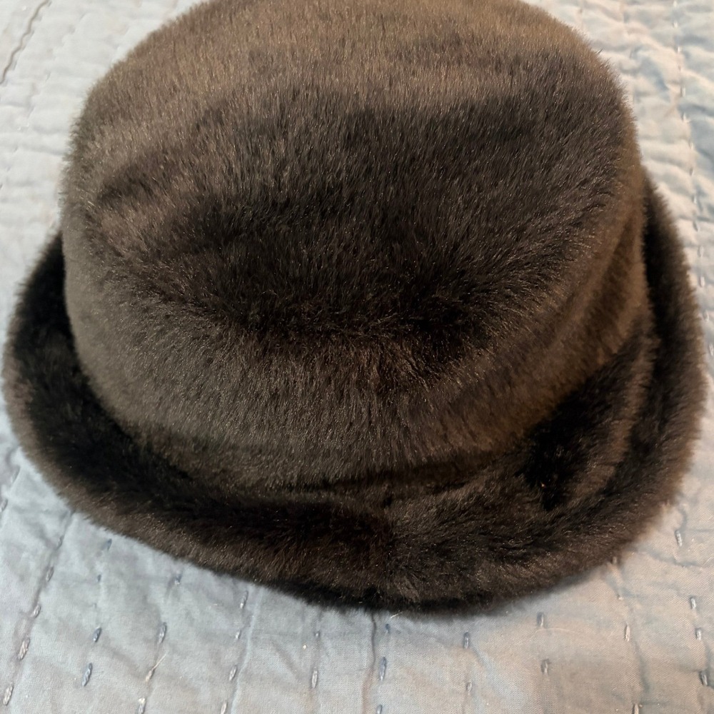 Vintage Style Black Faux Fur Bucket Hat Cloche Pillbox Plush Winter Mob Wife